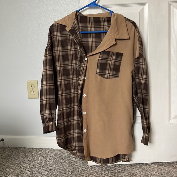 light brown and brown flannel size small, oversized - Picture 1 of 2